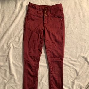 Refuge maroon/burgundy high rise 3 button jeggings